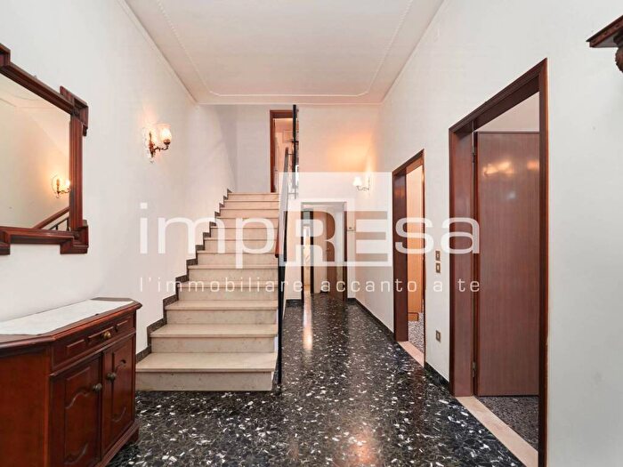 Casa quadrilocale in vendita in Via Frassinelli, Asseggiano, Venezia