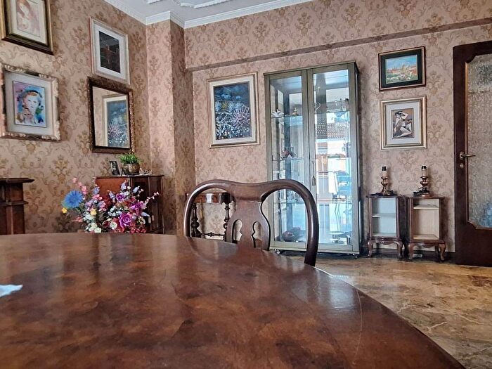 Appartamento con 5 locali in vendita in Corso Carlo Alberto, Piano, Ancona