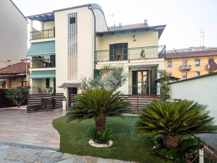 Casa con 6 locali in vendita in Via Montalenghe, Borgo Vittoria, Torino
