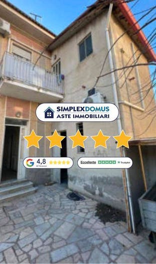 Appartamento con 6 locali in vendita in Via Mezzasalma, Rometta Marea, Rometta