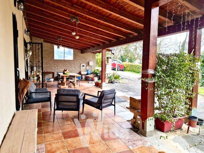Casa con 5 locali in vendita in Borghi