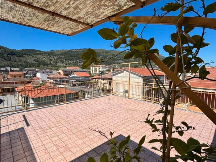 Casa trilocale in vendita in Via Argentina, Centro, Avezzano