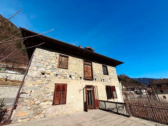 Casa con 5 locali in vendita in Strada Nazionlae, Bozzana, Caldes