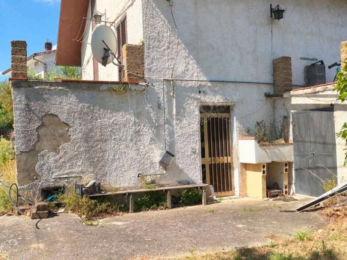 Appartamento bilocale in vendita in Via San Pietro, San Pietro, Ari