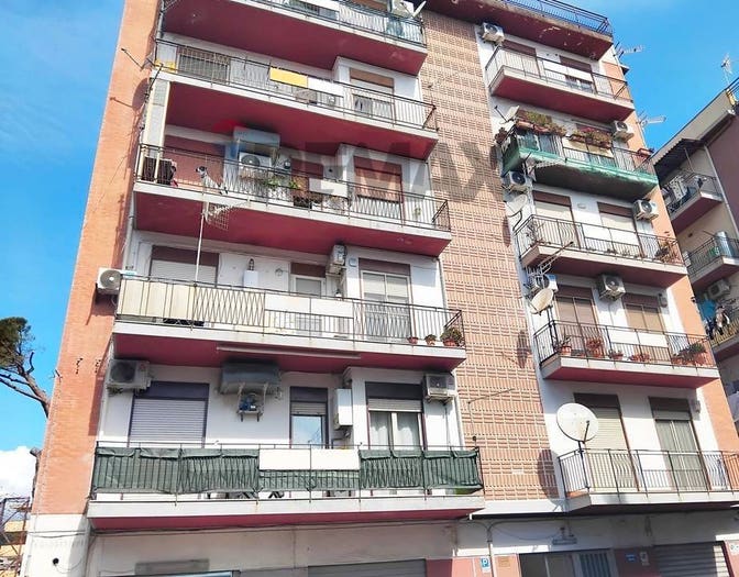 Appartamento trilocale in vendita in Via Primo Condottieri, Minissale, Messina