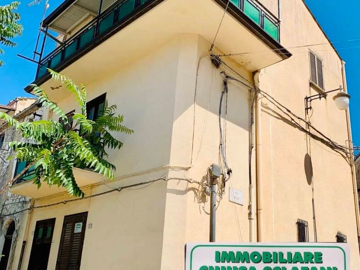 Casa con 6 locali in vendita in Via Saponeria, Centro, Chiusa Sclafani
