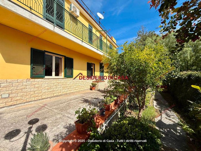 Casa con 6 locali in vendita in Via Ponte Parco, Centro, Monreale