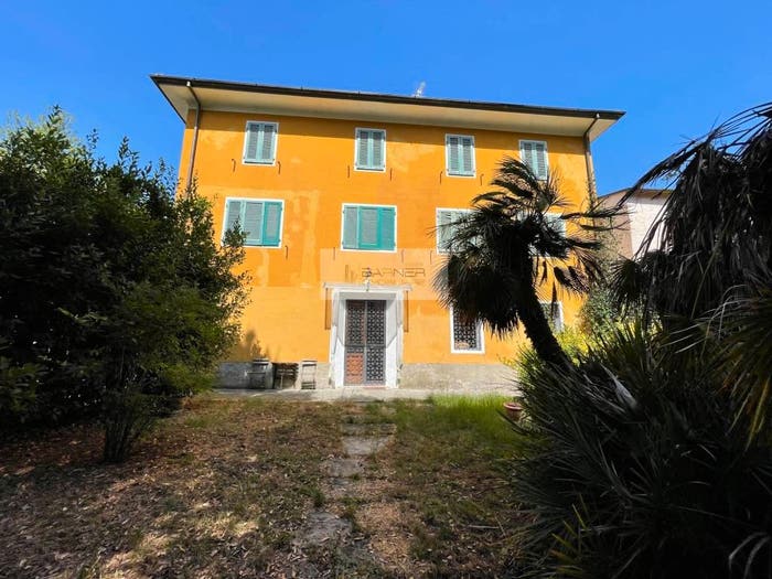 Casa con 6 locali in vendita in Strada Comunale delle Silerchie, Camaiore Paese, Camaiore