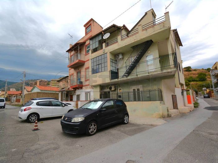 Appartamento trilocale in vendita in Via Molino, Bisconte San Luigi, Messina