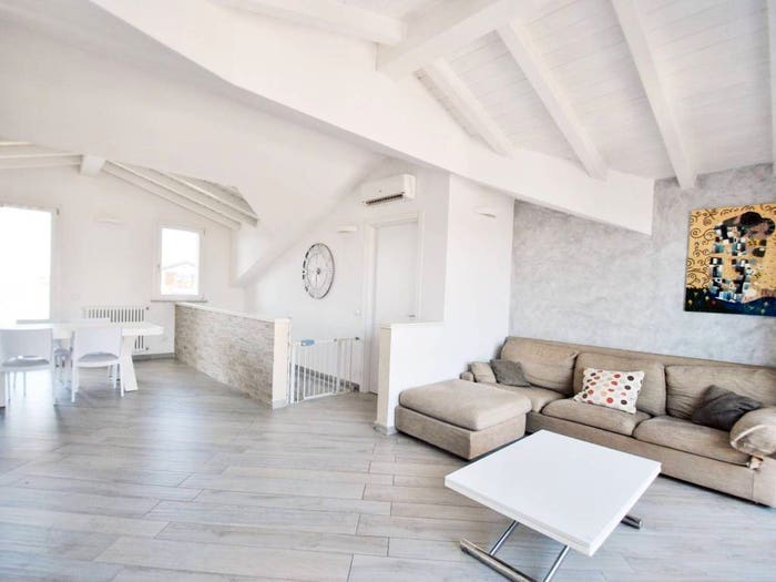 Casa con 6 locali in vendita in Via Giovanni Pascoli, Cisliano