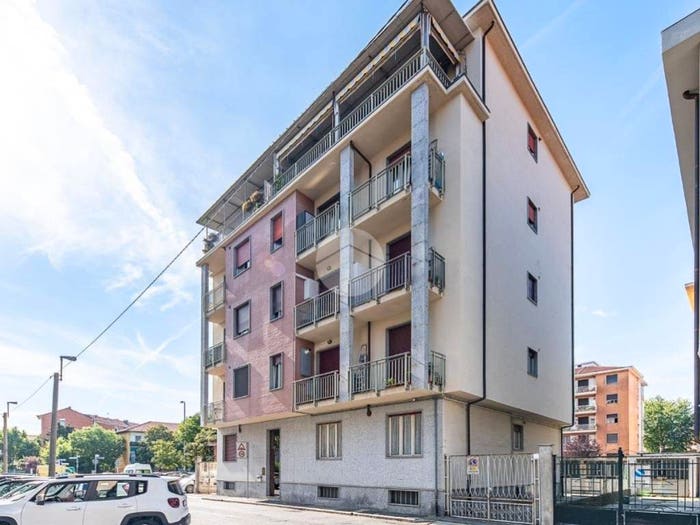 Appartamento quadrilocale in vendita in Via natale palli, Centro, Grugliasco