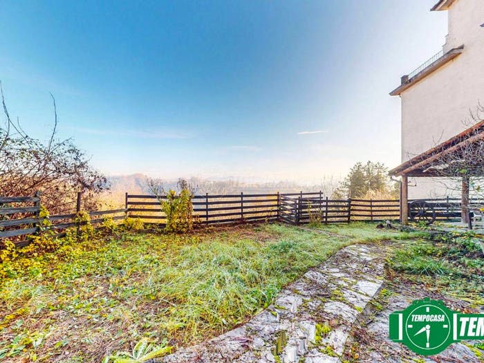 Casa con 5 locali in vendita in Via Sotto Orti, Montaldeo