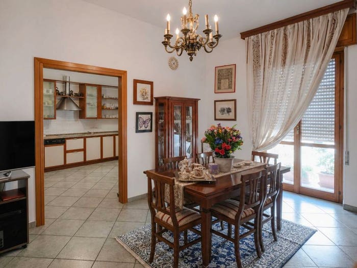 Appartamento con 6 locali in vendita in Via Giovanni Battista Tuveri, Piazza della Repubblica, Cagliari