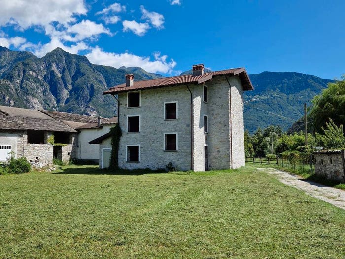 Case in Vendita e in Affitto - 2