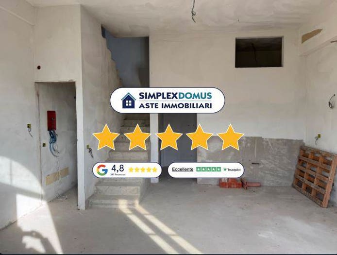 Appartamento trilocale in vendita in Via Lucardese, Castelfiorentino