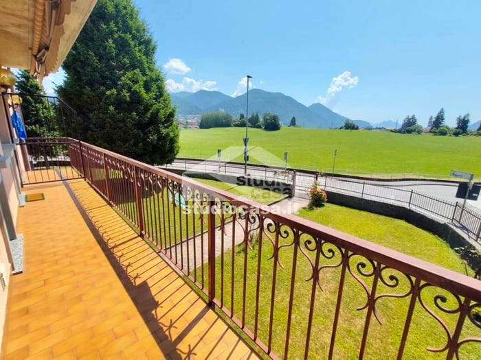 Appartamento trilocale in vendita in San Lorenzo Di Rovetta, Rovetta