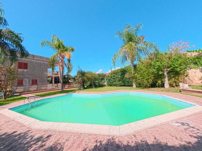 Casa con 6 locali in vendita in Via della Libertà, Sant'angelo In Formis, Capua
