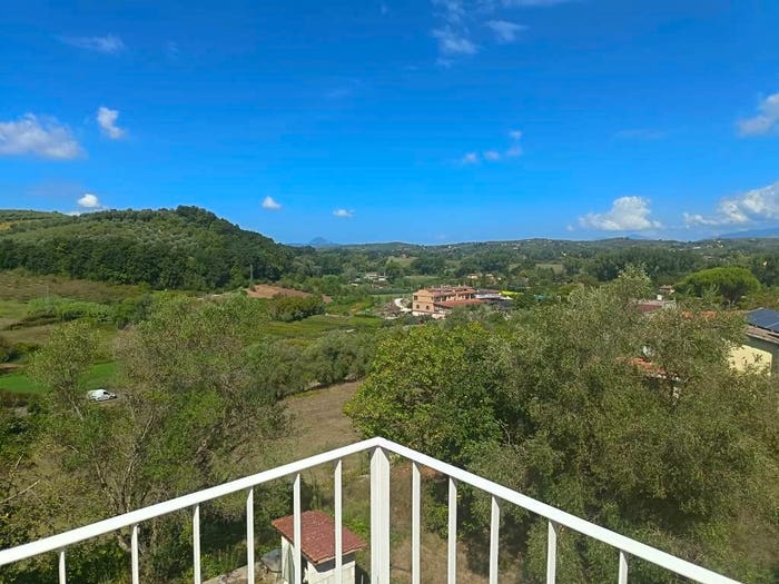 Appartamento trilocale in vendita in Via Colle Pedeschiavo, Palombara Sabina