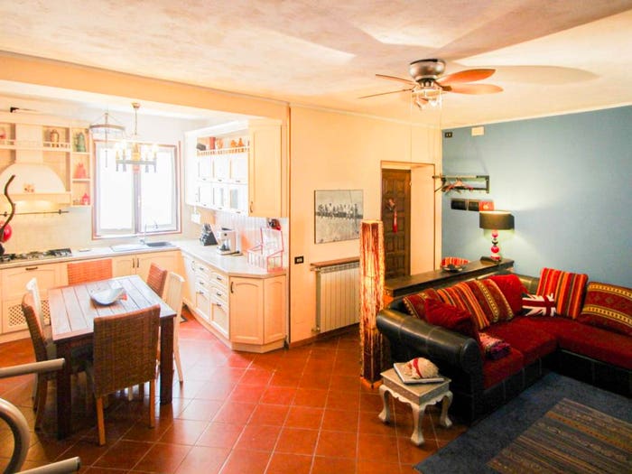 Appartamento trilocale in vendita in Via Monte Cengio, Centro, Castiglione Olona