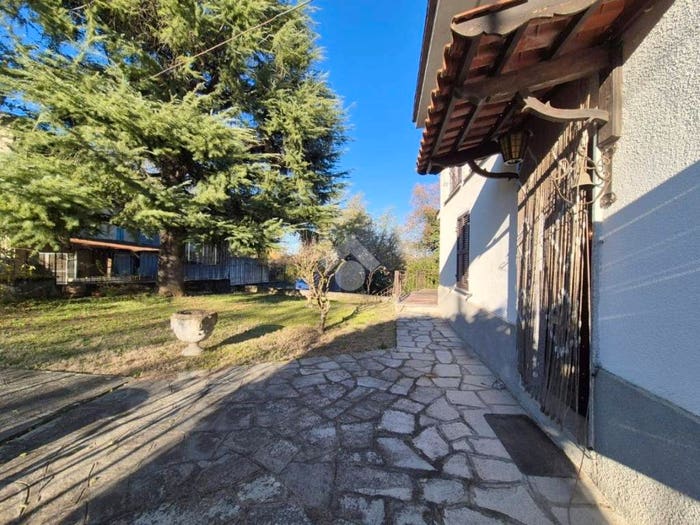 Casa con 6 locali in vendita in Via campagna, Maranzana