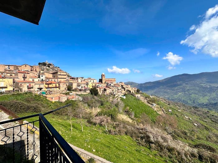 Casa con 5 locali in vendita in Via Piro, Mistretta