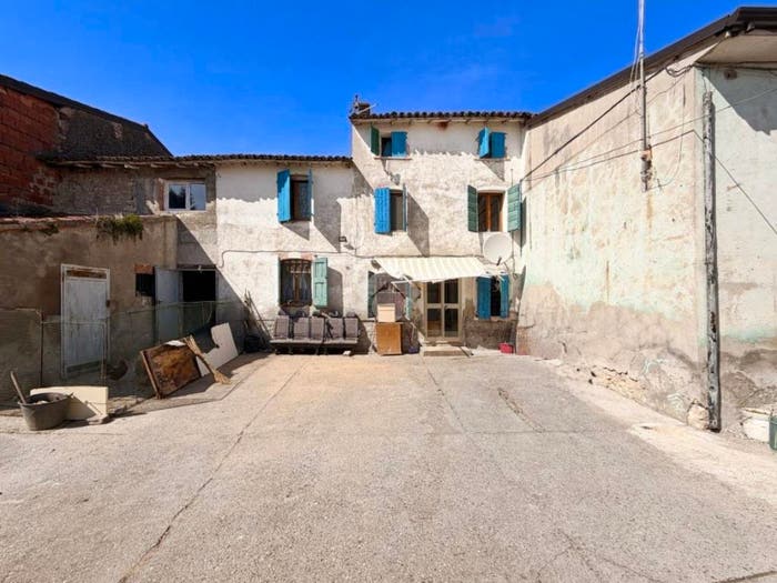 Casa con 6 locali in vendita in Via XXI Aprile, San Vittore, Colognola Ai Colli