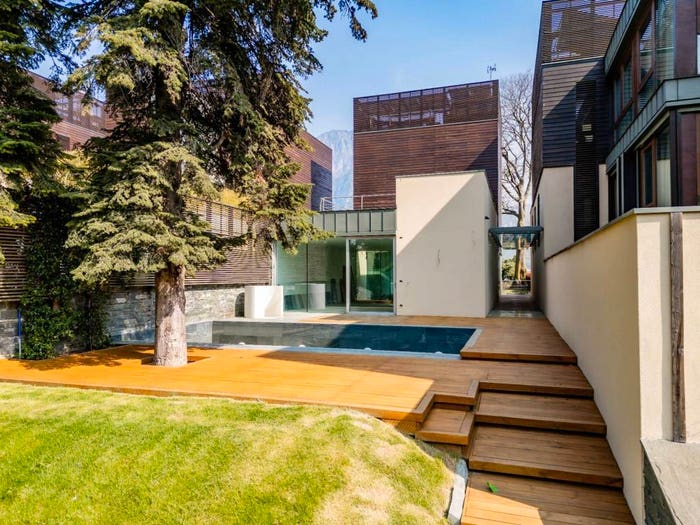 Casa con 6 locali in vendita in viale Penati, Malgrate
