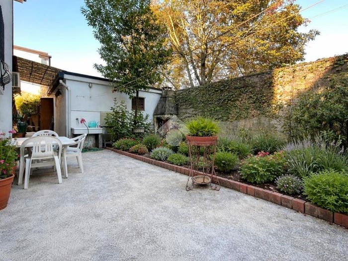 Casa con 5 locali in vendita in Via Enrico Toti, Centro, Muggiò