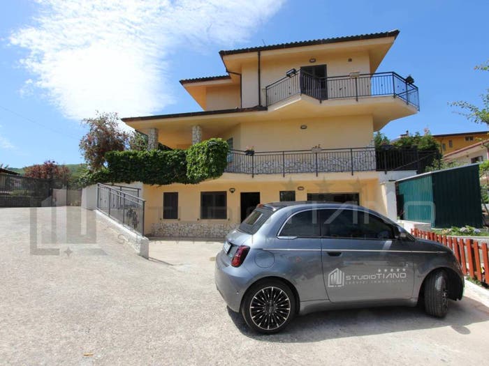 Casa con 6 locali in vendita in VIA PITAGORA PRIMA TRAVERSA, San Fili