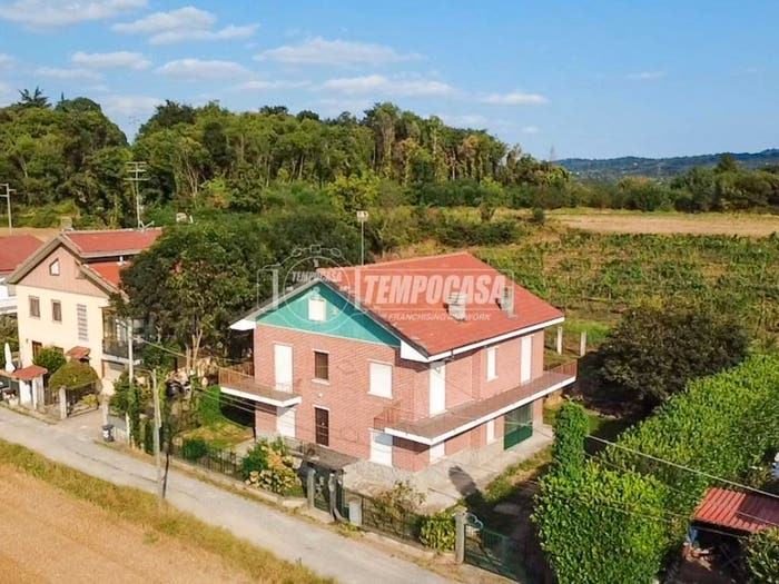 Casa con 6 locali in vendita in Via DELLA TORRE, Buttigliera Alta