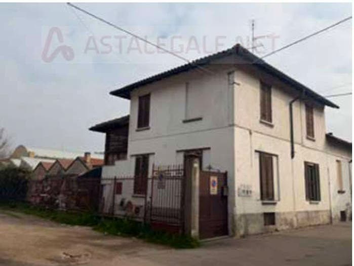 Appartamento bilocale in vendita in Via Corsica, Abbiategrasso