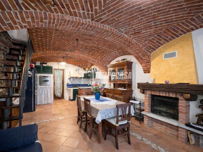 Casa trilocale in vendita in Via pescatore, Centro, Mazzè