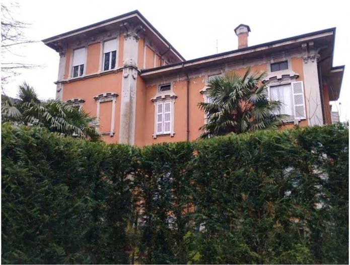 Casa con 6 locali in vendita in Via Roma, Centro, Besozzo