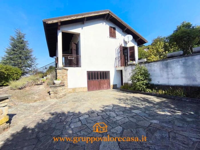 Casa con 6 locali in vendita in Ponzone