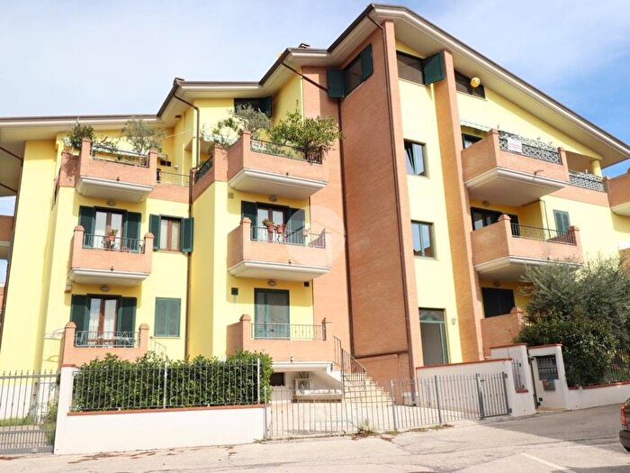 Appartamento trilocale in vendita in Traversa Sechini, Centro, Giulianova