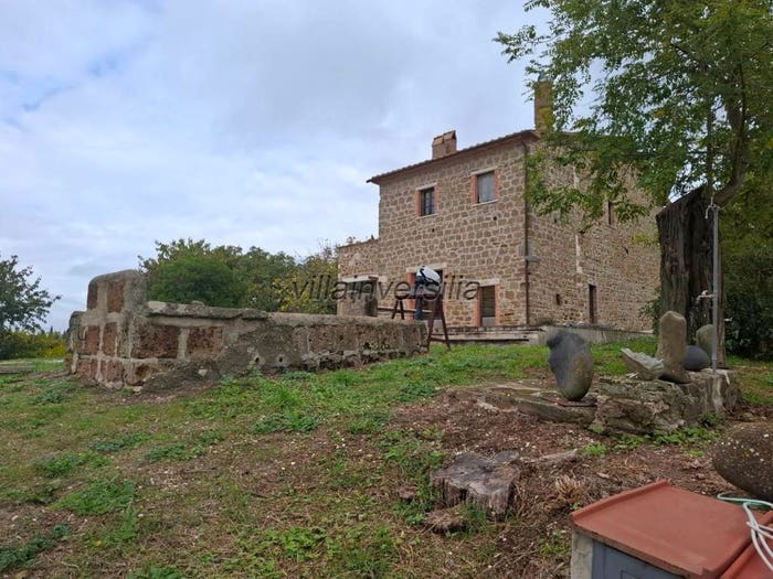 Casa con 6 locali in vendita in Manciano