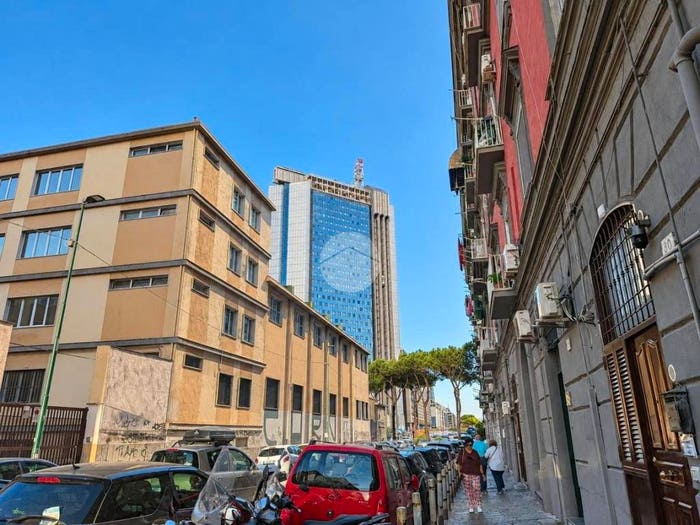 Appartamento trilocale in vendita in Via Bari, Vasto, Napoli