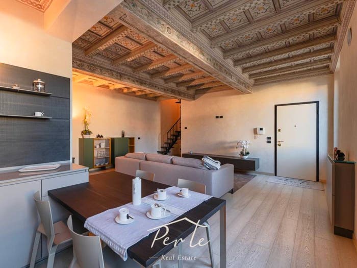 Appartamento trilocale in vendita in Via Teatro Vecchio, Centro, Mantova