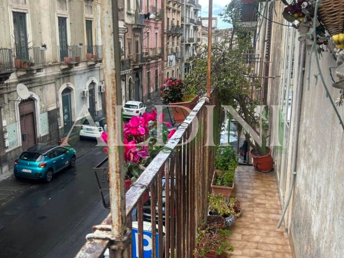 Appartamento trilocale in vendita in Via Vittorio Emanuele II, Centro Storico, Catania