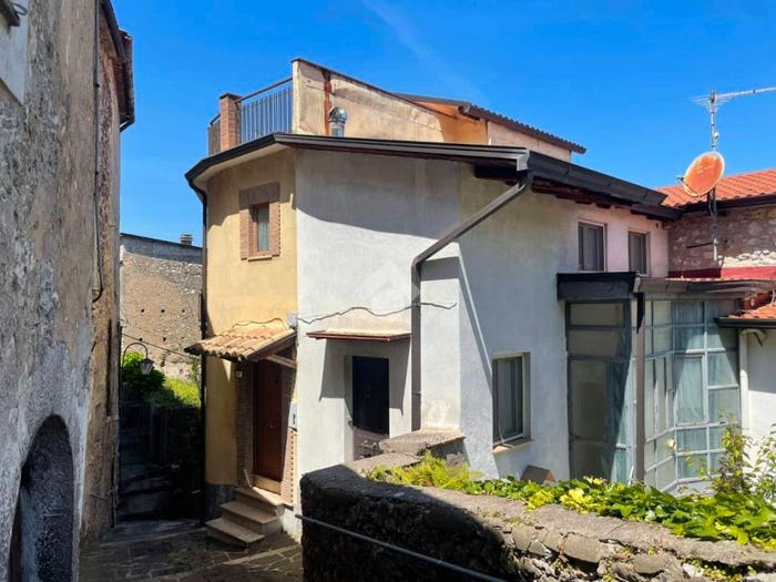 Casa quadrilocale in vendita in Via dell'unione, Centro, Esperia