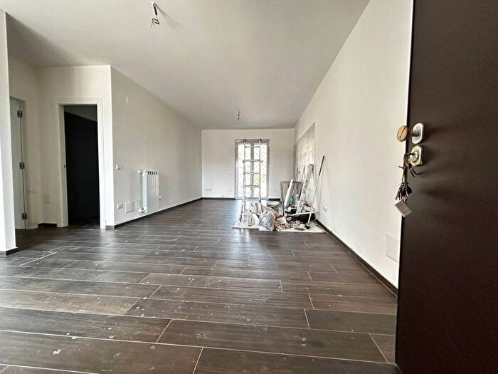 Appartamento quadrilocale in vendita in Via Andrea Iannelli, Mezzano, Caserta