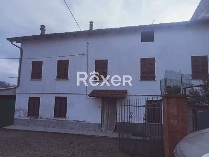Casa con 5 locali in vendita in Via Candida Ottazzi, Maranzana