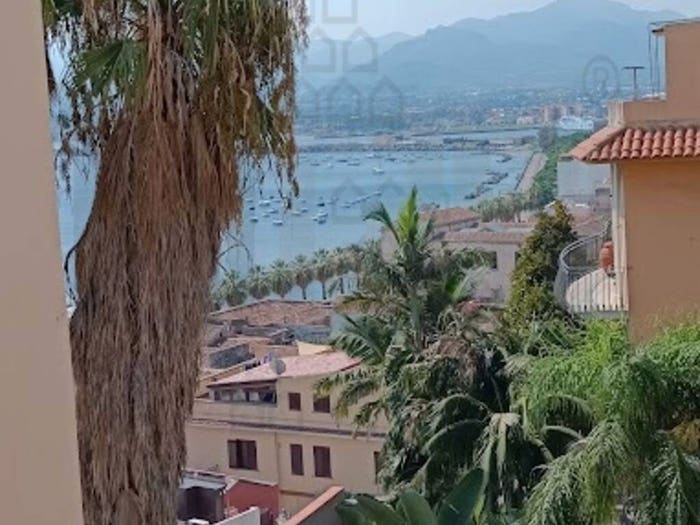 Casa con 6 locali in vendita in Via Monastero, Centro, Milazzo