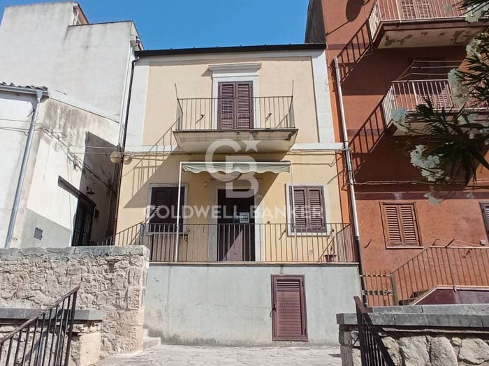 Casa quadrilocale in vendita in Via Catena, Modica Bassa, Modica