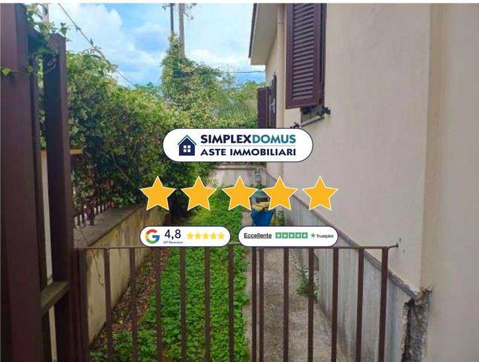 Appartamento con 5 locali in vendita in Via Campo, Centro, Camposano