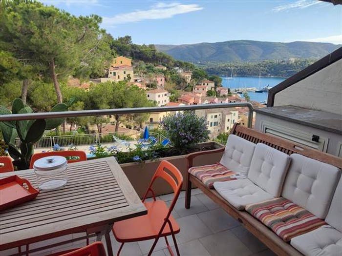 Appartamento trilocale in vendita in Località Casina, Porto Azzurro