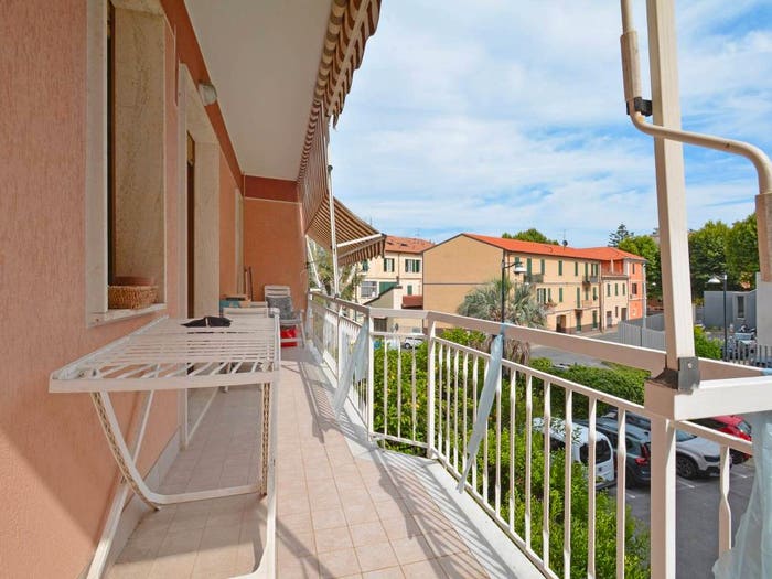 Appartamento quadrilocale in vendita in Via Antonio Pacinotti, Centro, Albenga