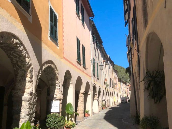 Appartamento quadrilocale in vendita in Via Tornatore, Zuccarello