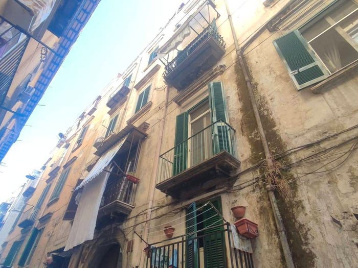 Appartamento monolocale in vendita in Vico Primo Portapiccola a Montecalvario, Quartieri Spagnoli, Napoli