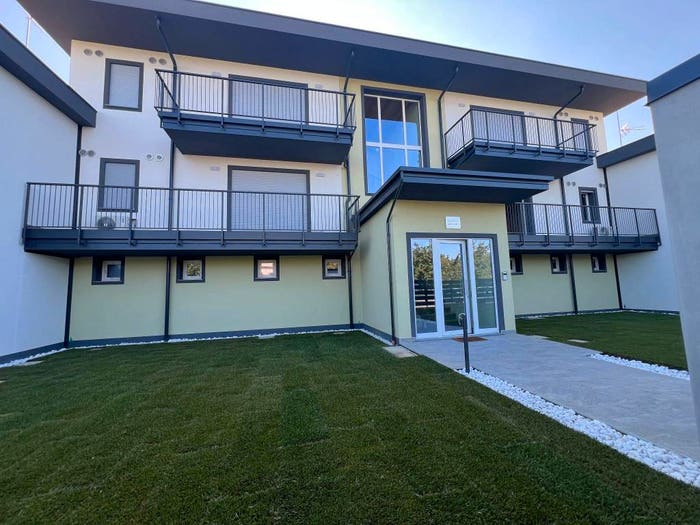 Appartamento trilocale in vendita in Via Padre Alberto Ferri, Centro, Cologno al Serio